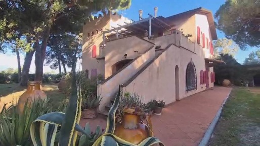 Foto Appartamento a Piombino di 150 m² con 8 locali in vendita