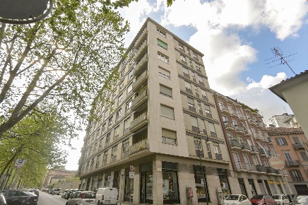 Foto Appartamento in CORSO PRINCIPE EUGENIO 8, Torino San Donato di 151 m²