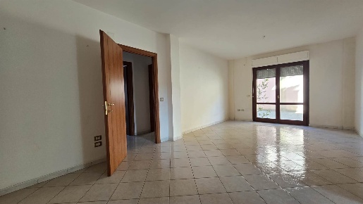 Foto Appartamento a Iglesias di 116 m² con 6 locali in vendita