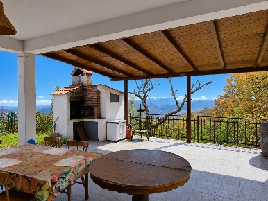 Foto Appartamento a Labro di 122 m² con 5 locali in vendita