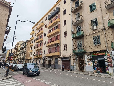 Foto Appartamento in VIA ORETO 65, Palermo Oreto - Perez di 148 m²
