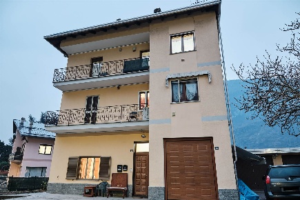 Foto Appartamento in Via Nazional Per Carema 28, Pont-Saint-Martin Centro