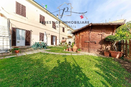 Foto Appartamento a Livorno Zola - Galilei di 129 m² con 3 locali