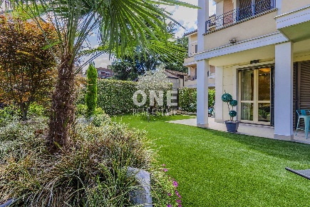 Foto Appartamento in Via Renato Pellegatta 12, Vimercate Vimercate Sud
