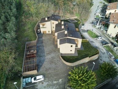 Foto Villa a schiera a Monteriggioni Uopini di 180 m² con 6 locali