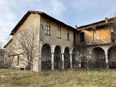 Foto Casale a Cologno Monzese San Giuliano di 2763 m² con 10 locali