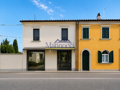 Foto Casa indipendente a Cascina Titignano - Visignano di 118 m² in vendita