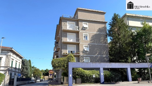 Foto Appartamento a Santa Croce sull'Arno Centro di 133 m² con 5 locali
