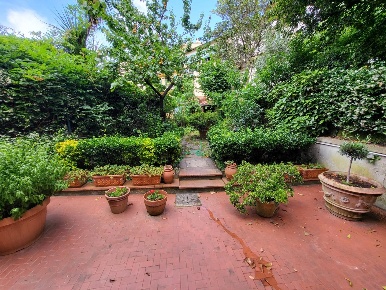 Foto Appartamento a Firenze Campo di Marte di 95 m² con 4 locali in affitto