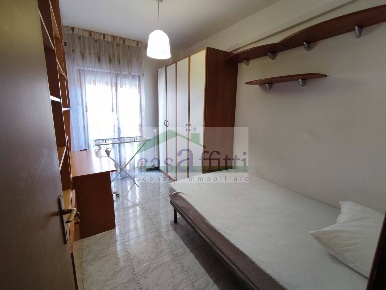 Foto Case semi ndipendenti in Viale Abruzzo, Chieti Chieti Scalo di 100 m²