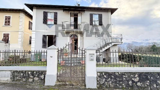 Foto Villa unifamiliare in località Fratini 10, Barga San Pietro In Campo