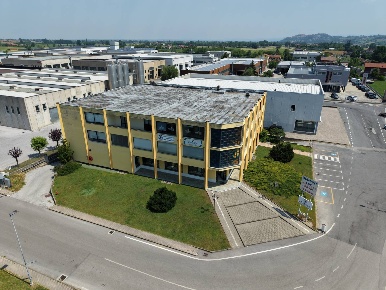 Foto Ufficio in via Forzani 2, Villanova Mondovì Centro di 600 m²