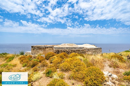 Foto Villa unifamiliare in Contrada Kartibucale snc, Pantelleria di 120 m²