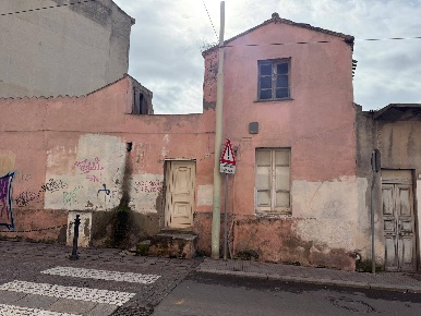 Foto Casa indipendente in Via San Lussorio 9, Selargius di 133 m²