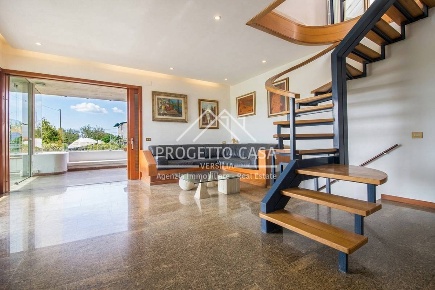 Foto Casa indipendente in Via della Quiete, Camaiore Lido di Camaiore