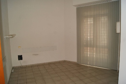 Foto Ufficio in Piazza Venti Settembre, Livorno Cisternone di 100 m²