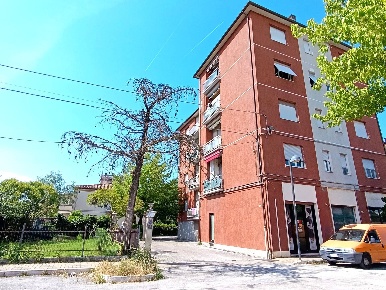 Foto Appartamento in VIALE CAMPO SPORTIVO, Fabriano Centro di 85 m²