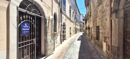 Foto Locale commerciale in Via Giordano Bruno 15, Tarquinia Centro Storico