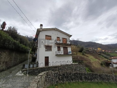 Foto Appartamento in VIA DELLA CHIESA DI CORSENA 3, Bagni di Lucca Centro