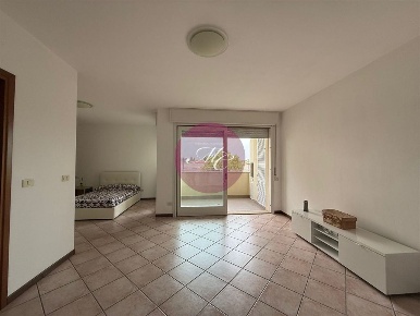 Foto Appartamento in Viale Giovani Spadolini, Ravenna Darsena di 55 m²