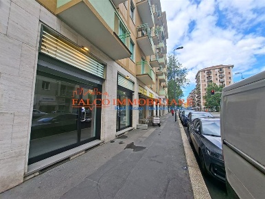 Foto Negozio in Via delle Forze Armate, Milano Gambara di 55 m² in affitto