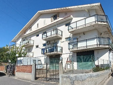 Foto Villa a schiera in via Belvedere ctr. S. Antonino 6, Venetico