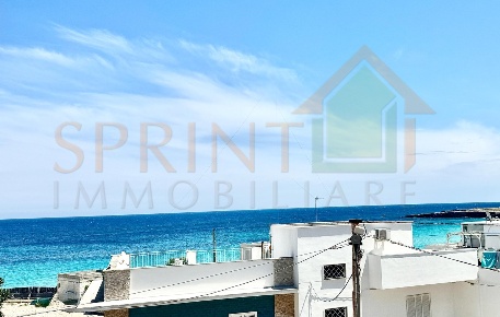 Foto Appartamento in Via Procaccia 59, Monopoli di 132 m² con 5 locali
