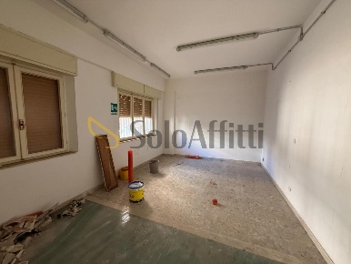 Foto Ufficio in Via Fabrizio De Andrè, Reggio di Calabria Sbarre di 65 m²