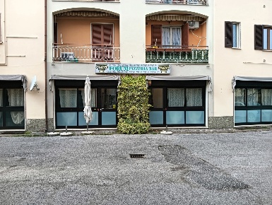 Foto Rustico in Via Generale Vittorio Darra 5, Monzambano Centro di 590 m²