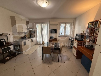 Foto Ufficio in Via Chiodo 8 B, Savona Centro Storico di 50 m² con 2 locali