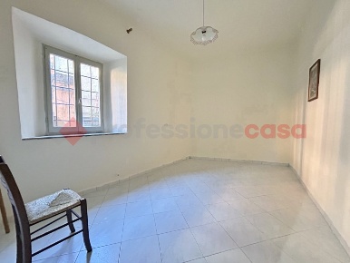 Foto Appartamento in Mazzini, Castelletto sopra Ticino Centro di 56 m²