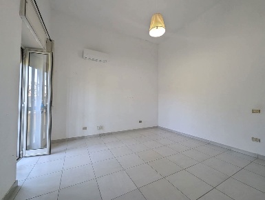 Foto Ufficio in Via Giulio Cesare 00, Bacoli Centro di 24 m² in affitto