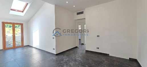 Foto Attico in VIA TURATI, Giulianova di 79 m² con 3 locali in vendita