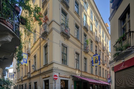 Foto Appartamento in Via Barbaroux 13, Torino Quadrilatero Romano di 210 m²
