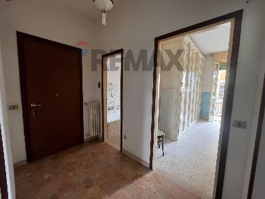 Foto Appartamento in Via Matteotti 23, Tortona Centro di 67 m² con 2 locali