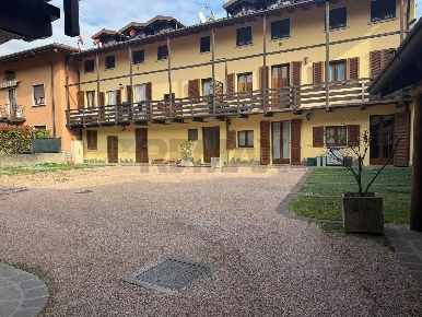 Foto Appartamento in Via Contradello 8, Curno di 68 m² con 3 locali