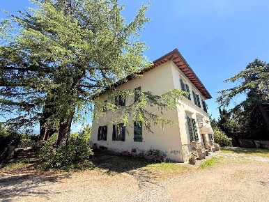Foto Casa indipendente in via della Montagnola, Greve in Chianti di 650 m²