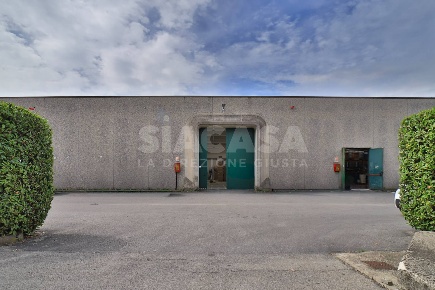 Foto Capannone industriale a Arcore Centro di 550 m² in affitto