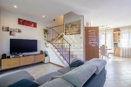 Foto Casa indipendente in VIA ILLICA, Viareggio Torre del Lago di 137 m²