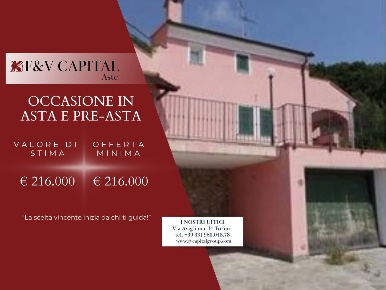 Foto Appartamento in Via San Francesco d'Assisi - Frazione Lavareni, Centro