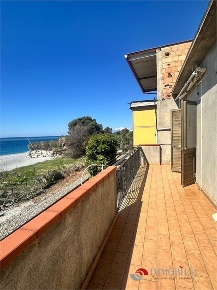 Foto Appartamento in Via Arcina, San Lorenzo Marina Di San Lorenzo di 89 m²