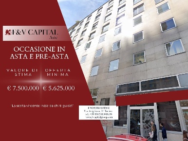 Foto Locale commerciale in Piazza Velasca, Milano Missori di 700 m²