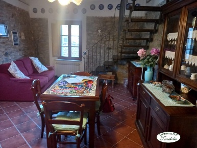 Foto Appartamento a Fosdinovo di 50 m² con 2 locali in vendita