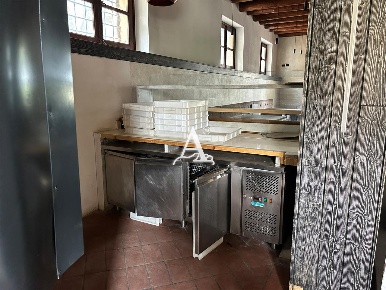 Foto Bar a Isola della Scala Centro di 150 m² con 3 locali in affitto