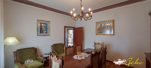 Foto Appartamento a San Gimignano di 116 m² con 6 locali in vendita