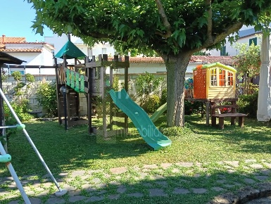 Foto Villa a schiera a Livorno Ardenza di 120 m² con 4 locali in vendita