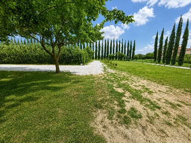 Foto Villa a schiera a Cascina Latignano di 135 m² con 5 locali in vendita