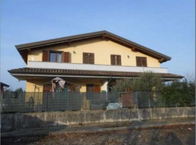 Foto Appartamento a Pozzo d'Adda di 67 m² con 3 locali in vendita
