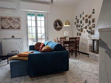 Foto Appartamento a Carrara Avenza di 70 m² con 4 locali in affitto