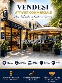 Foto Bar a Carrara Centro di 45 m² con 2 locali in vendita